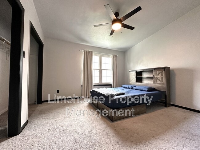 Building Photo - 4005 Salem Terrace