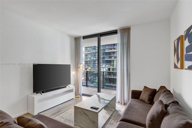 Building Photo - 801 S Miami Ave