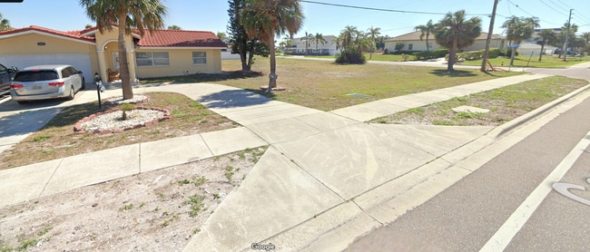 Building Photo - 3001 Gulf Blvd