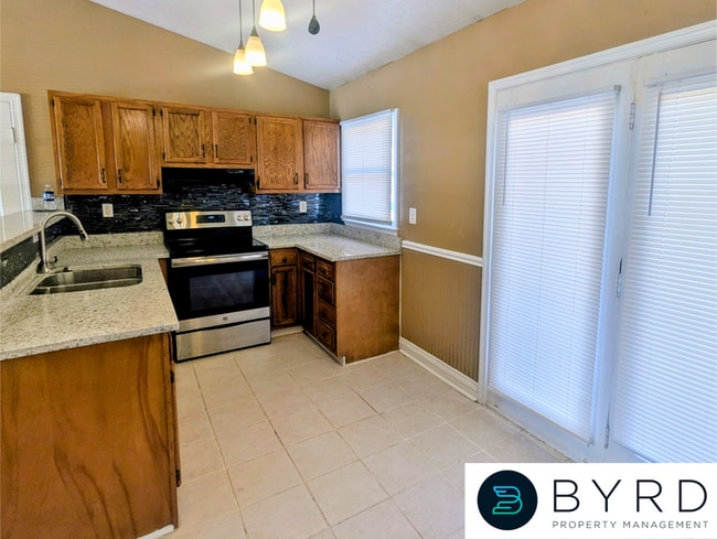 Building Photo - 824 Marbleridge Rd