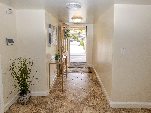 Building Photo - 901 Carlson Dr