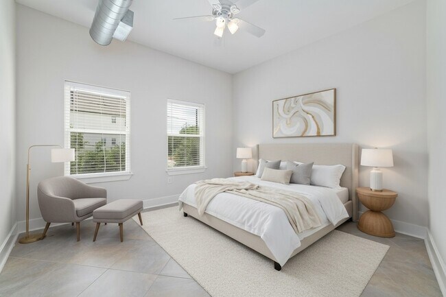 Building Photo - 1011 Studemont St