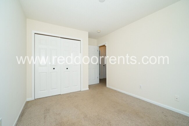 Building Photo - 127 Broadmoor Bend