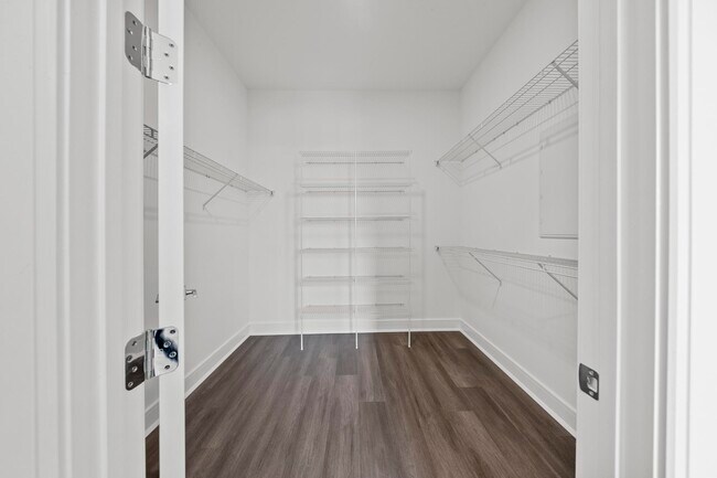 Building Photo - 121 34th St