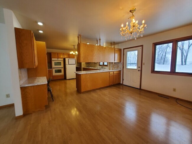 Building Photo - 3579 27th St NE