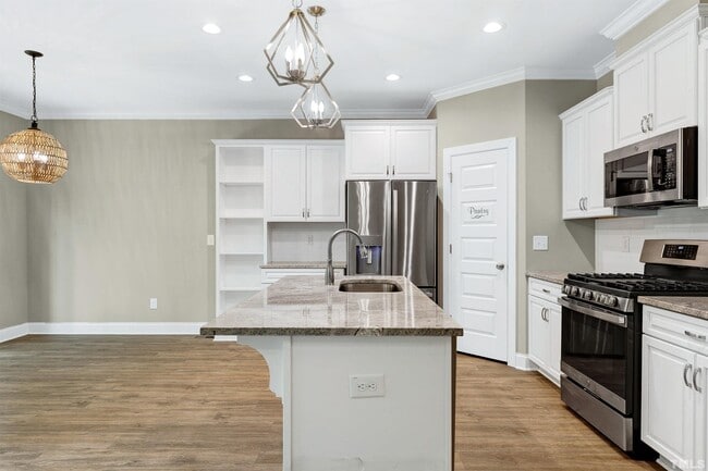 Building Photo - 3627 River Watch Ln