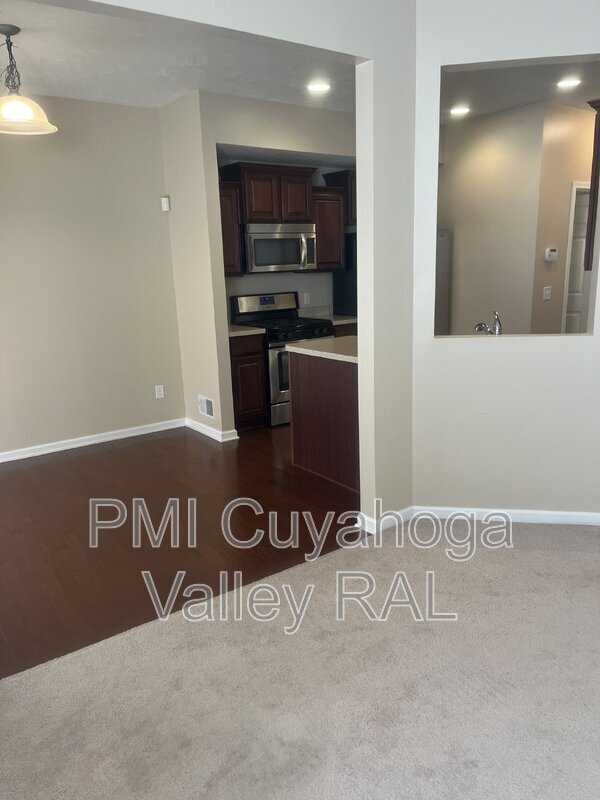 Building Photo - 4046 Gardiner Run
