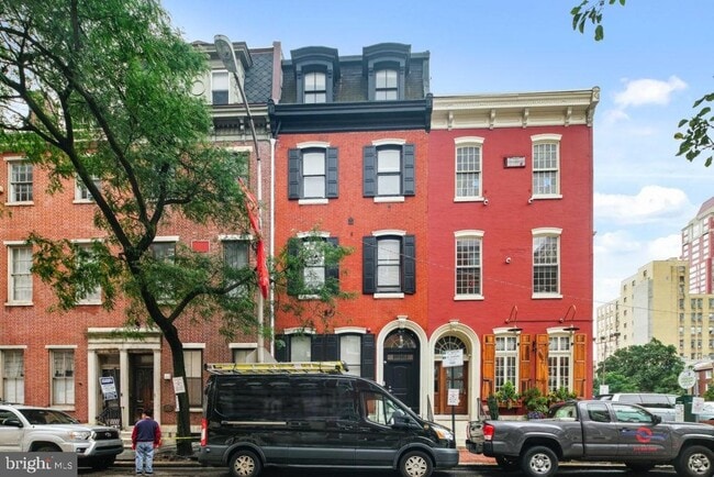 Building Photo - 1310 Spruce St