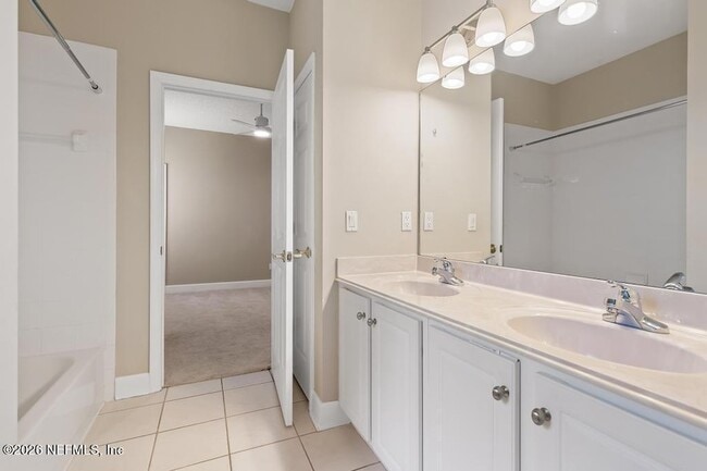 Building Photo - 337 S Mill View Way