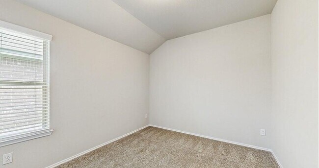 Building Photo - 18277 Eaton Mill Dr