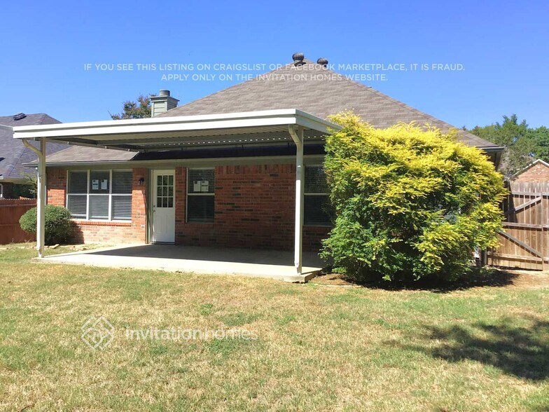 Building Photo - 119 Julian Dr