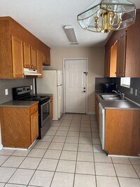 Building Photo - 1726 18th Ave NE