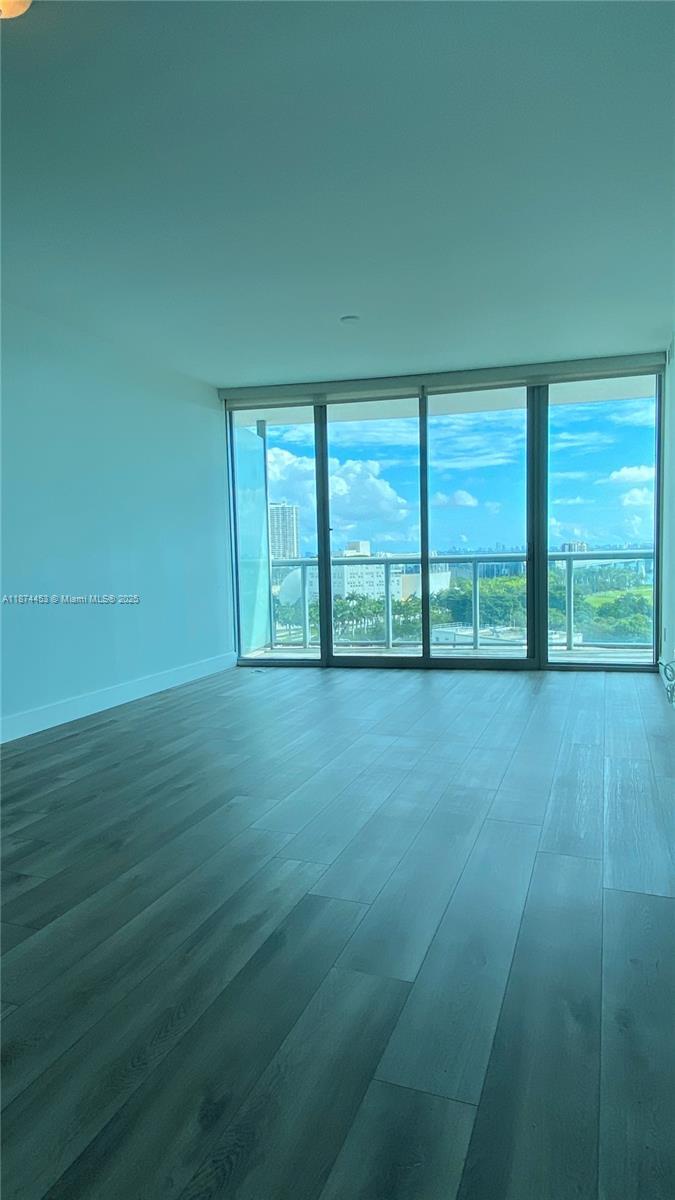 Building Photo - 888 Biscayne Blvd