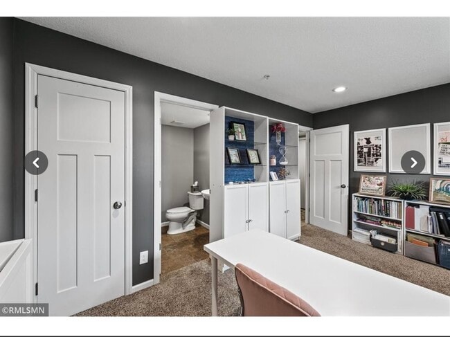 Building Photo - 11280 Sand Castle Dr