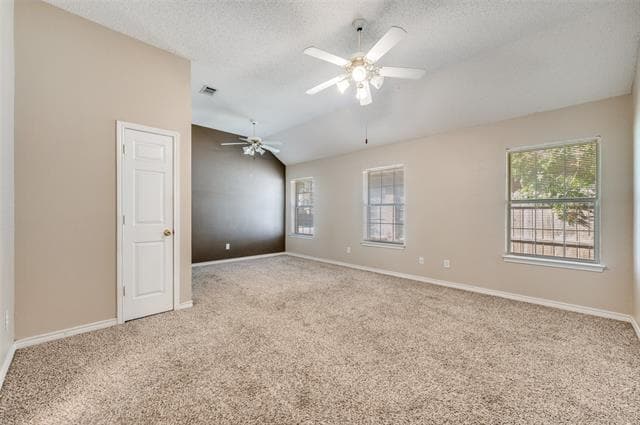 Building Photo - 10610 Huntington Rd