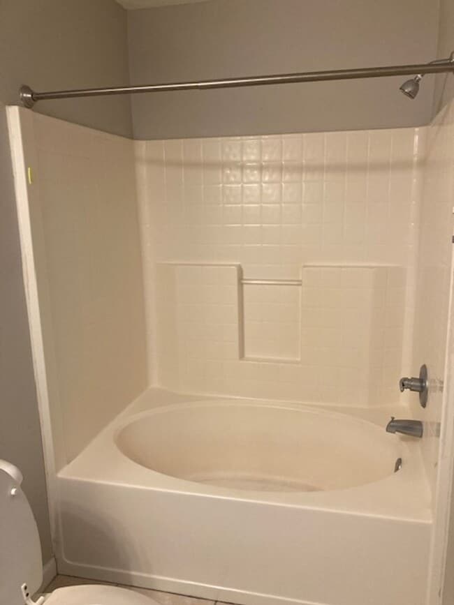 Building Photo - 3 Bedroom Gulfport Townhouse