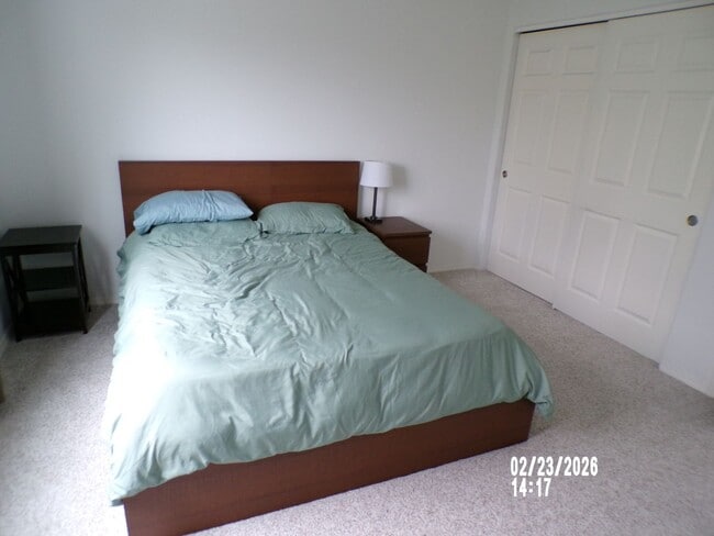 Building Photo - Home in the Willamette Landing neighborhood