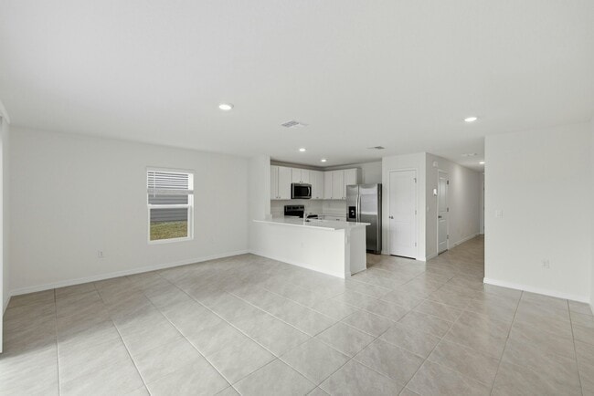 Building Photo - 6669 SW 81st Lp