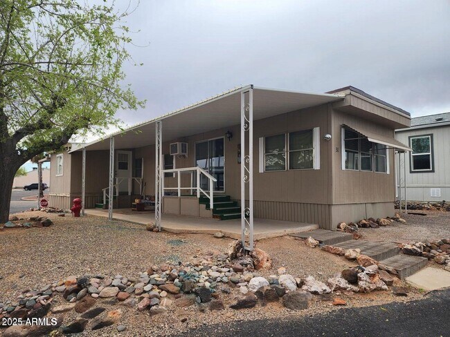 Building Photo - 1855 W Wickenburg Way