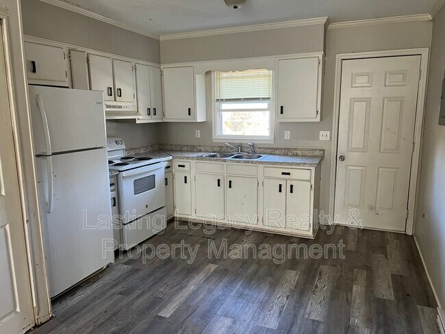 Building Photo - 111 South St