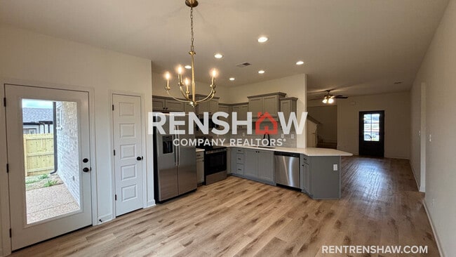 Building Photo - 6522 John Hamilton Wy E