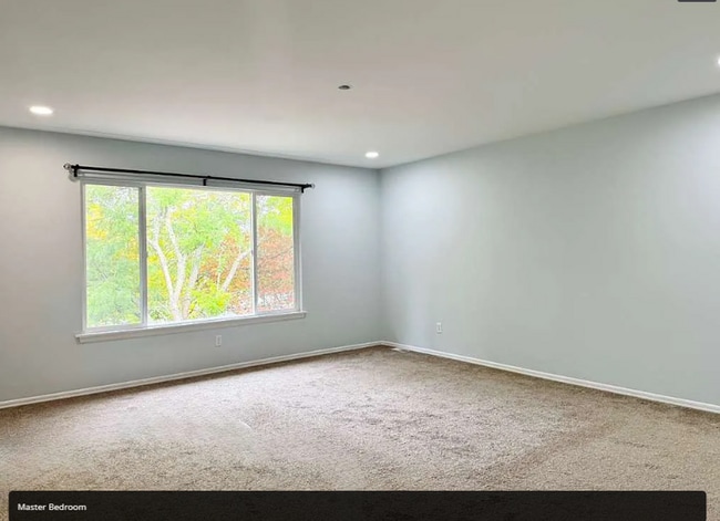 Building Photo - House For Rent In Sammamish