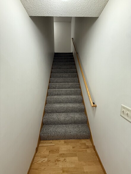 Building Photo - 5293 Manchester Dr