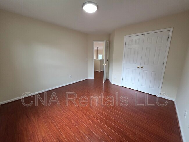 Building Photo - 1713 Paramore Pl NE