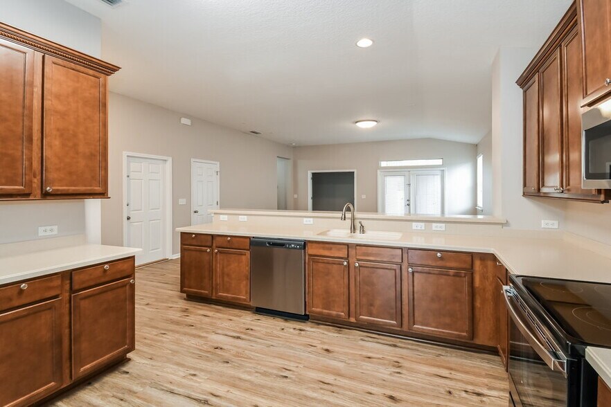 Building Photo - 291 N Hidden Tree Dr