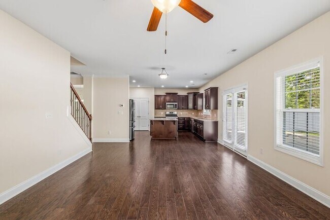 Building Photo - 5 Bedrooms in the heart of Summerfield!