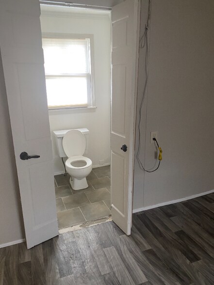 Building Photo - 2719 Cameron St