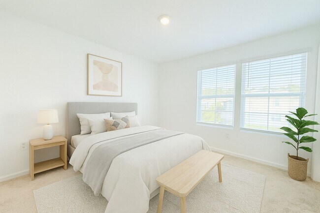 Building Photo - Move-In Ready Townhome with Spacious Layou...