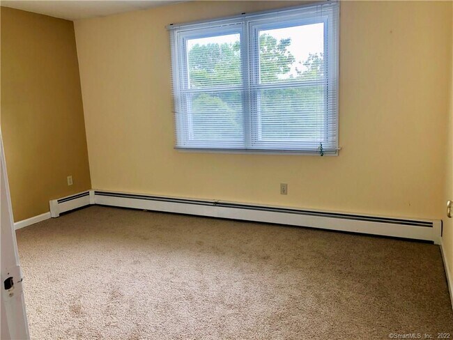 Building Photo - 49 Cheshire Dr