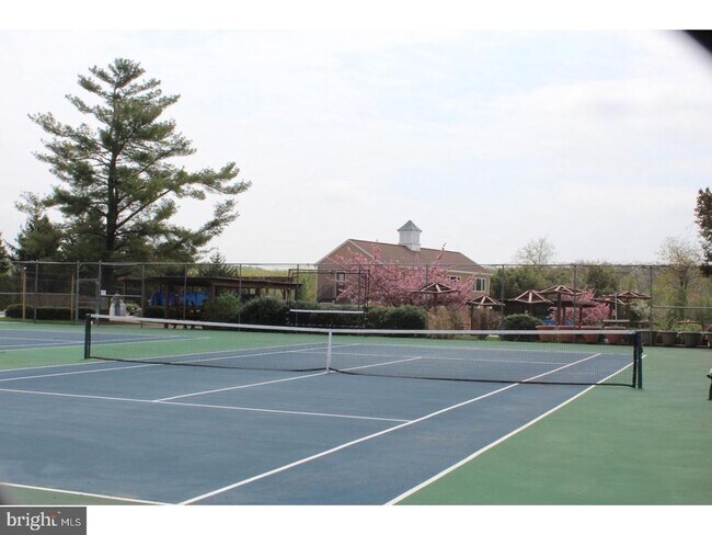 Building Photo - 16 Runnemede Rd