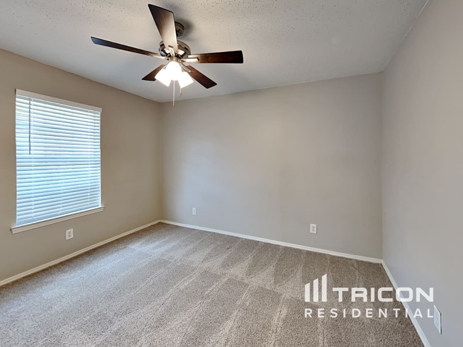 Building Photo - 611 Madison Ct