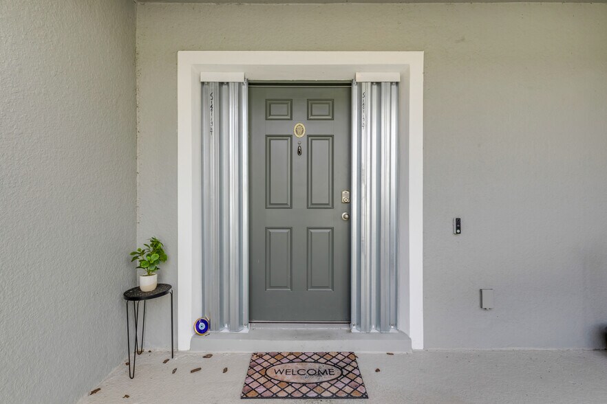 Building Photo - 2724 Silver Canoe Dr