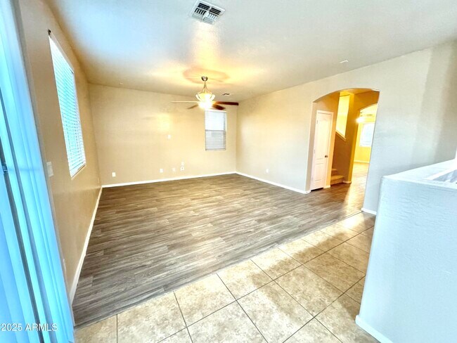 Building Photo - 42564 W Palmyra Ct