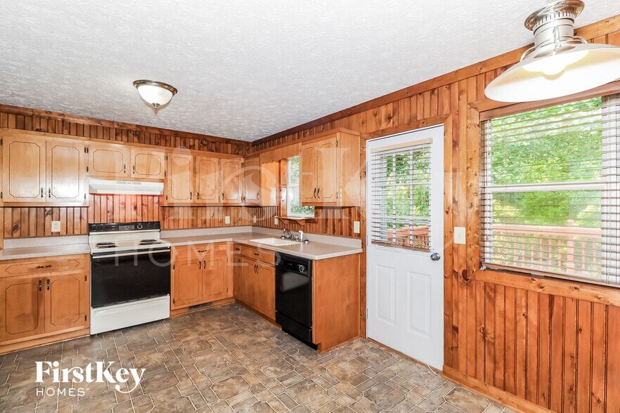 Building Photo - 115 River Trace Dr