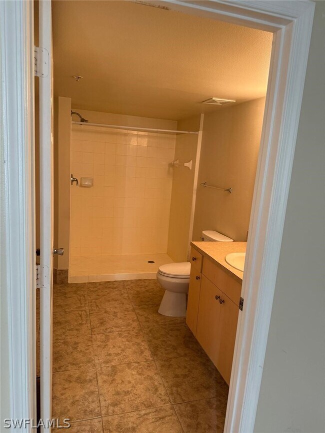 Building Photo - 8735 River Homes Lane