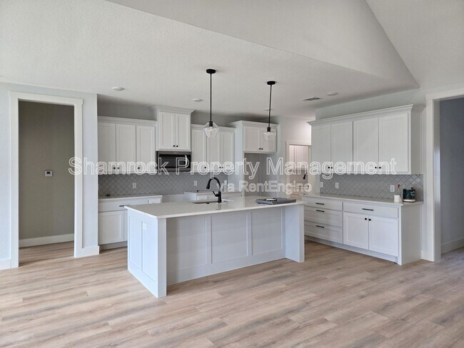 Building Photo - 9904 Ridings Dr