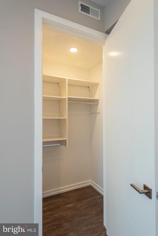 Building Photo - 1340 S 13th St