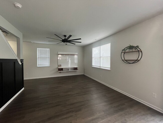Building Photo - 751 Stradleigh Ct