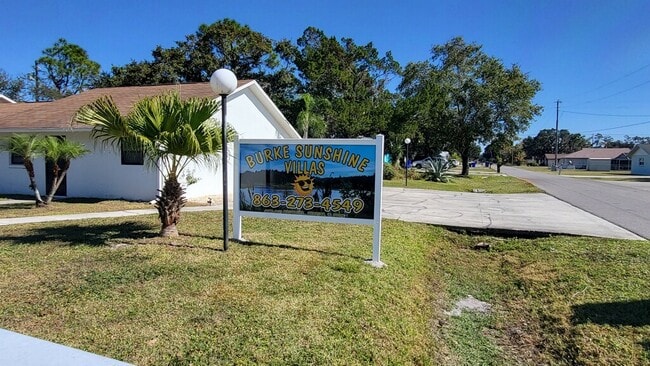 Building Photo - 4405 Grass Ave