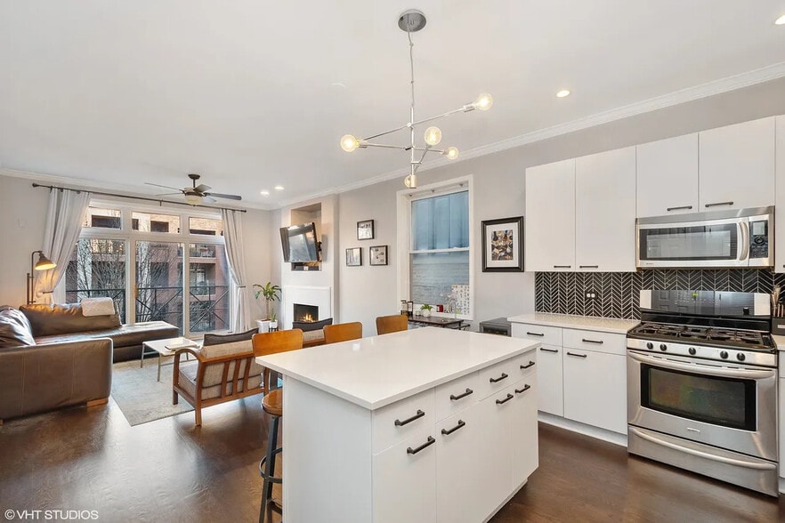 Building Photo - 2117 W Rice St