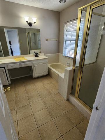 Building Photo - 100 Saddle Rock Ct
