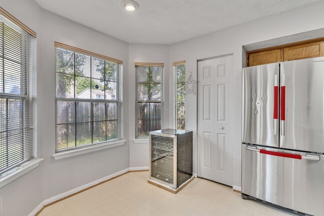 Building Photo - 13920 Lord Fairfax Pl