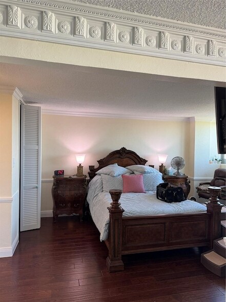 Building Photo - 3883 Turtle Creek Blvd