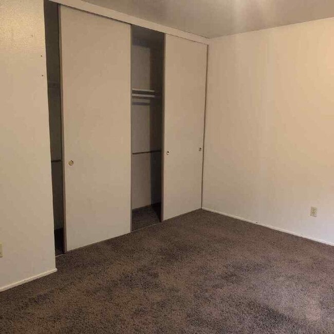 Building Photo - 231 Hawthorne St