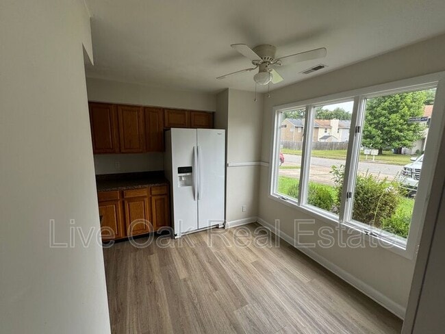 Building Photo - 3446 Bruin Dr