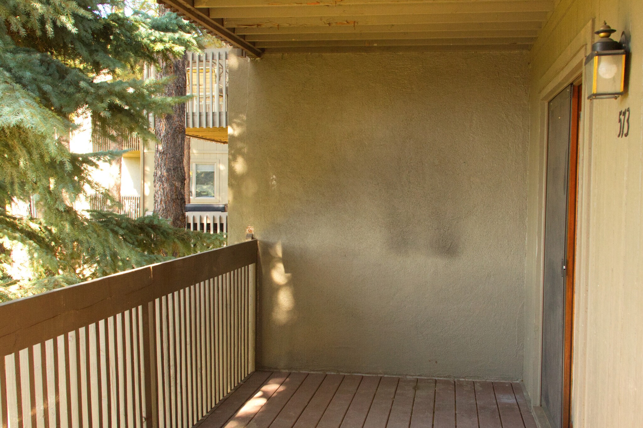 Building Photo - 2605 N Pinon Ridge Dr